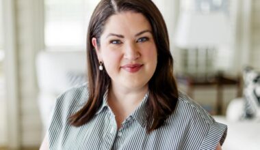 Victoria Benton Frank's new novel 'The Violet Hour' out now