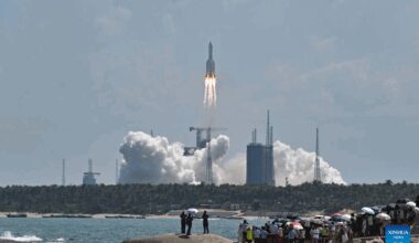 China launches new group of internet satellites -Xinhua