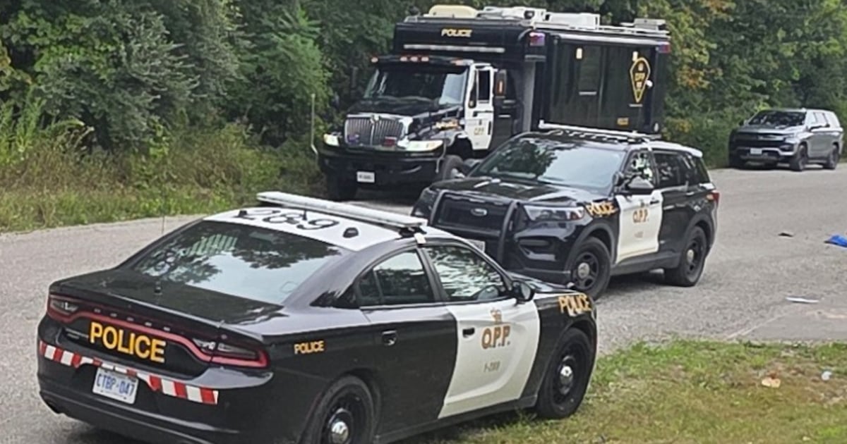 3 people injured, 4 arrested