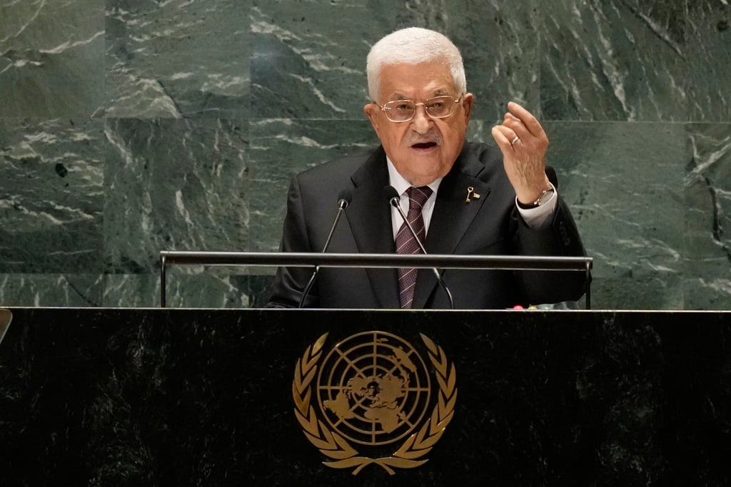 Can the US legally ban Mahmoud Abbas and the PA from the UN General Assembly?
