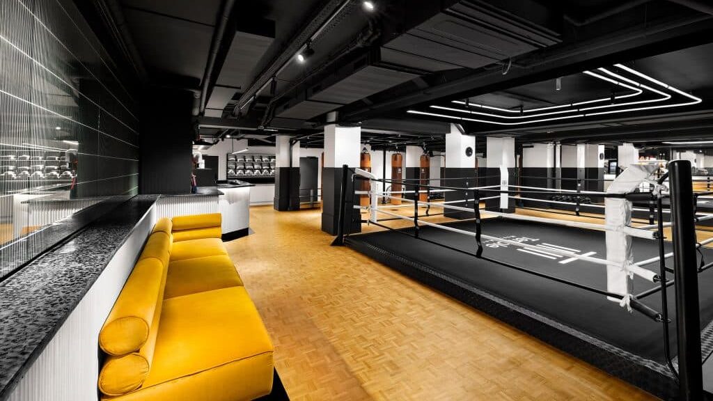 rings, bags and sweat – Paris Select