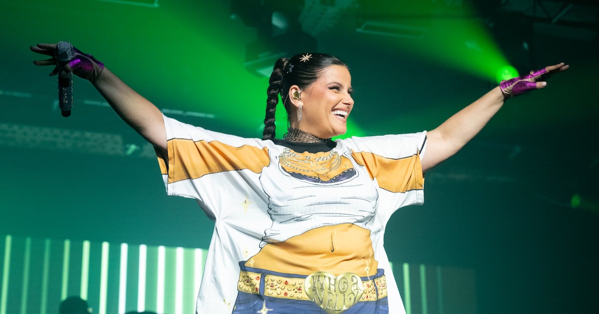 Nelly Furtado claps back at body shamers with bold outfit at Manchester Pride 2025 - CTV News