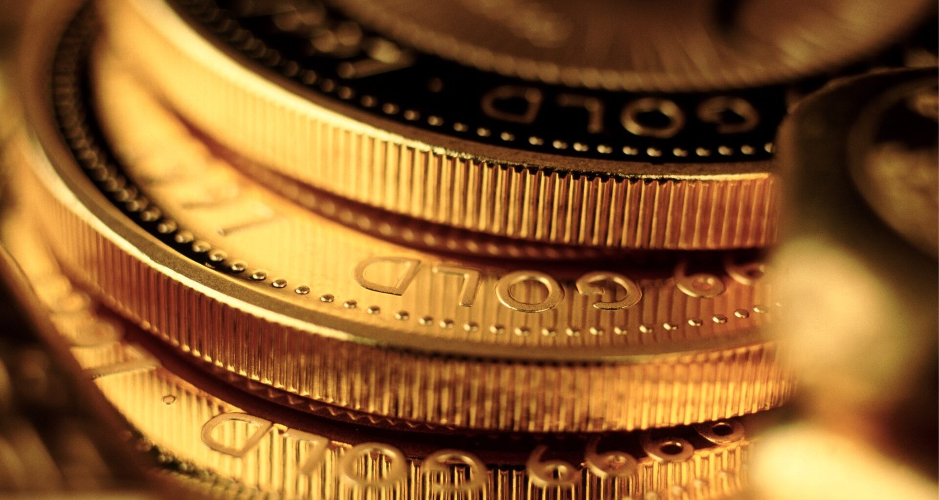 Gold close to $3,400 maintains a picture of hesitancy in risk-assets