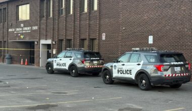 Man seriously injured after stabbing in North York