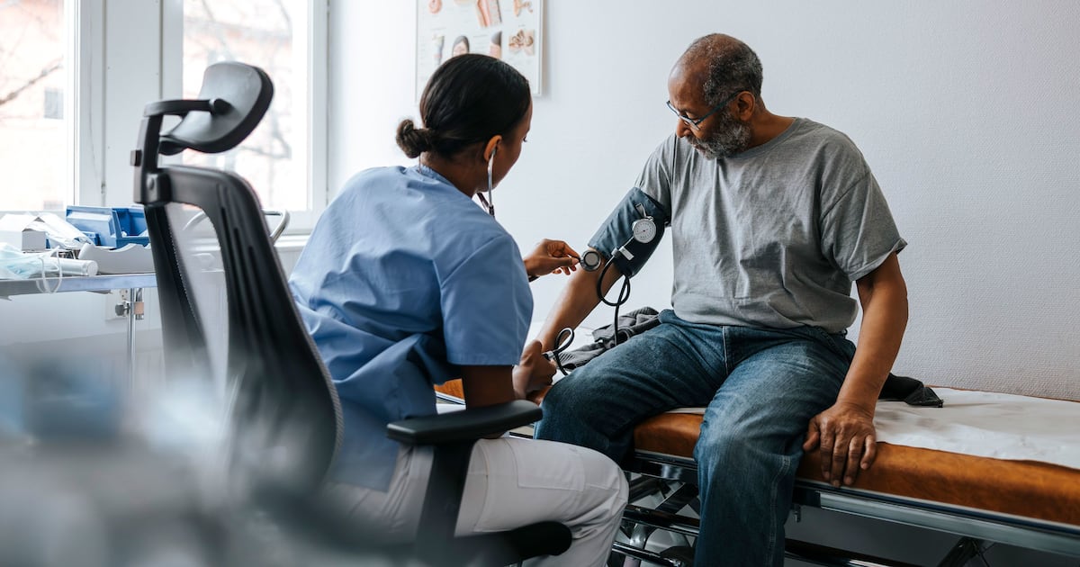 New blood pressure guidelines recommend skipping alcohol and an earlier start to treatment - CTV News