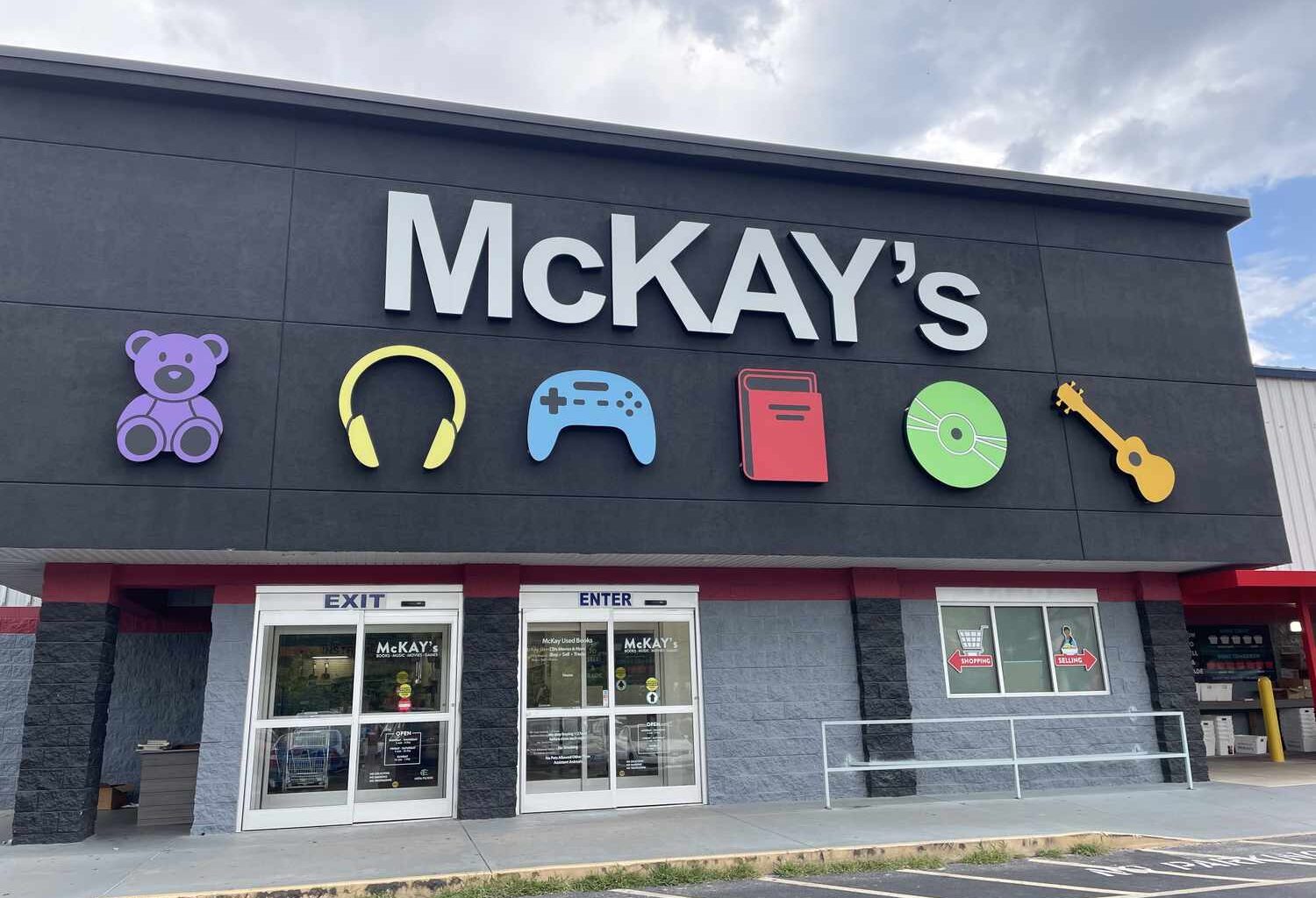 A Bookstore So Loved People Will Drive 570 Miles For It