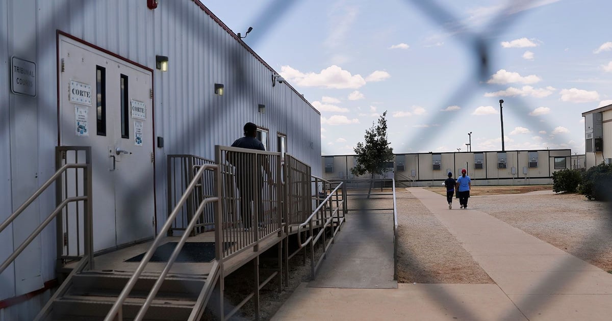 New Zealand mother and son released after being detained in U.S. for weeks due to Canada trip - CTV News