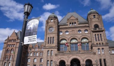 Ontario Public Service workers to return to office full-time in 2026