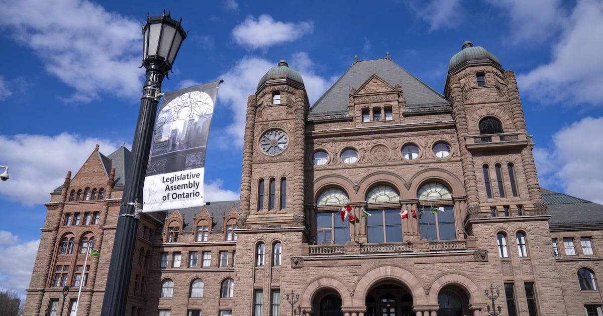 Ontario Public Service workers to return to office full-time in 2026