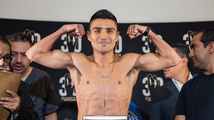 Latin American Superflyweight Clash: Argi Cortés vs. Bairon Rodríguez