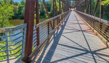 Person drowns after jumping off bridge into the Grand River in Elora