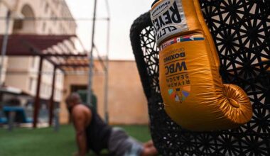 Fighters complete final training session in Saudi Arabia  