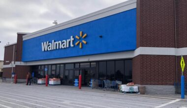 Walmart Coon Rapids set to close, 180 layoffs expected