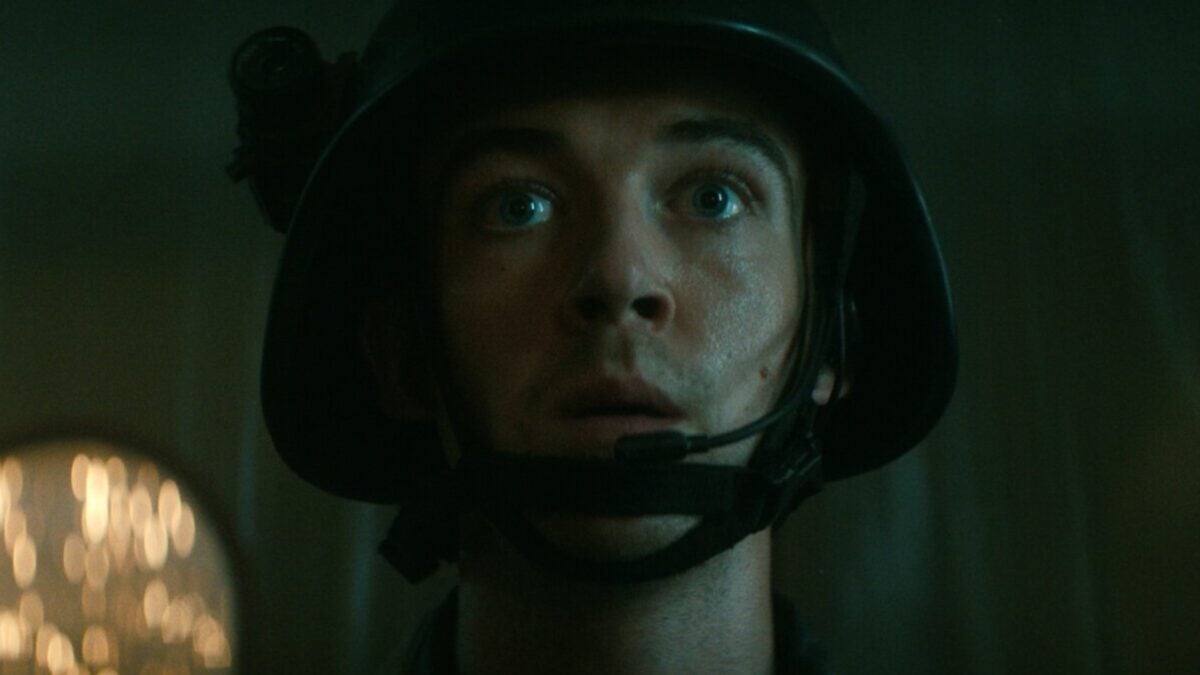 Earth' Star Alex Lawther on That Very Sci-Fi Sibling Reunion
