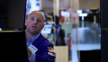 Trader on floor of New York Stock Exchange