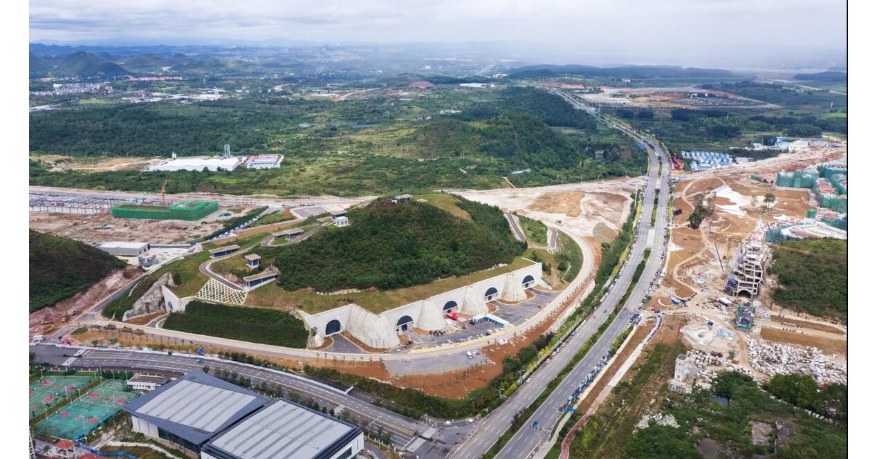 Establishing Highland for Computing Power, Guizhou's Big Data Industry Seizes the Opportunities from the "East-Data-West-Computing" Strategy