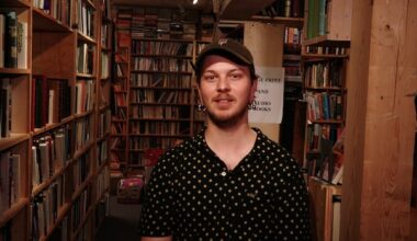 Longtime employee takes over N.S. bookstore after rallying to keep it afloat