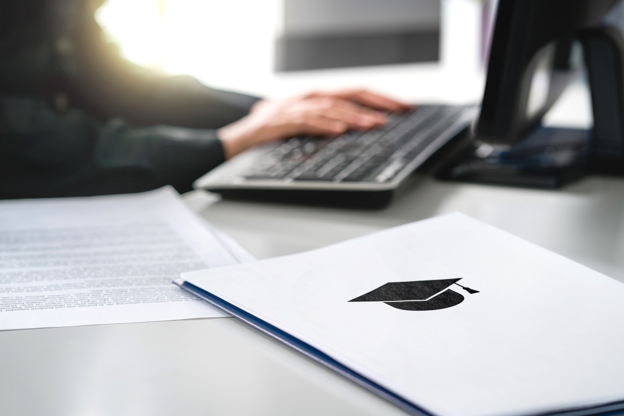 Young people want to work but having a hard time, report finds