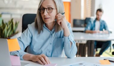 Job-hunting seniors face ageism barrier