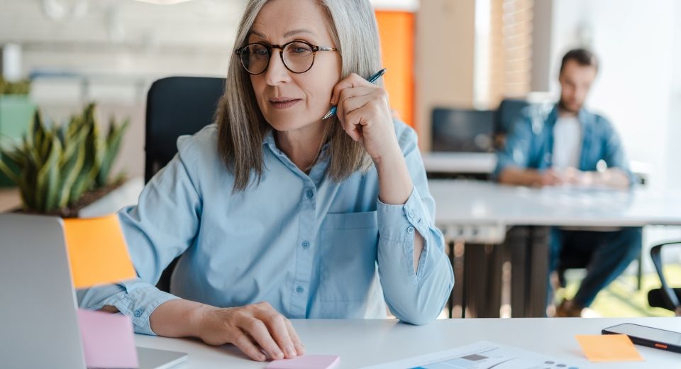 Job-hunting seniors face ageism barrier