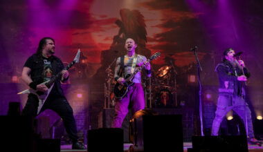 Trivium live on stage with Robb Flynn