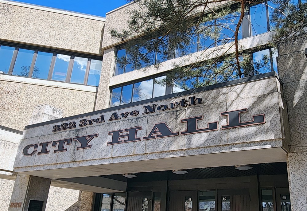 Saskatoon puts strict bear spray sale regulations in effect