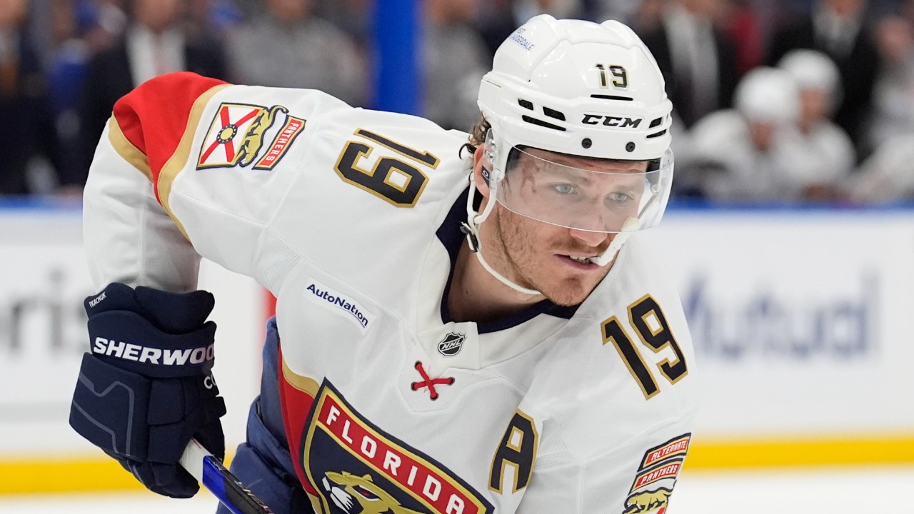 Panthers' Tkachuk undecided on surgery, could miss two-to-three months