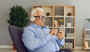 If you still listen to songs from the 80s and 90s, psychology says you display these 8 unique traits – VegOut