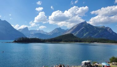 Search continues for two boaters missing after canoe capsized on Upper Kananaskis Lake