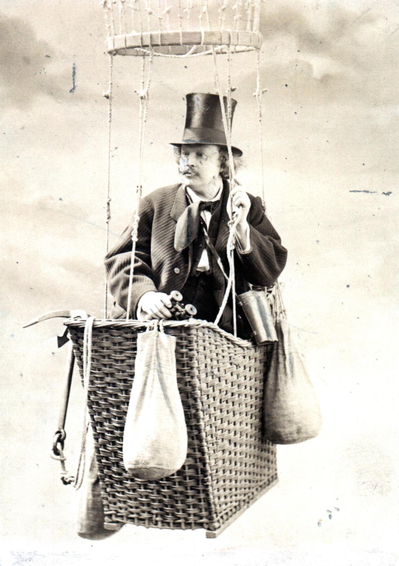 Portrait of Felix Nadar in a hot air balloon basket.