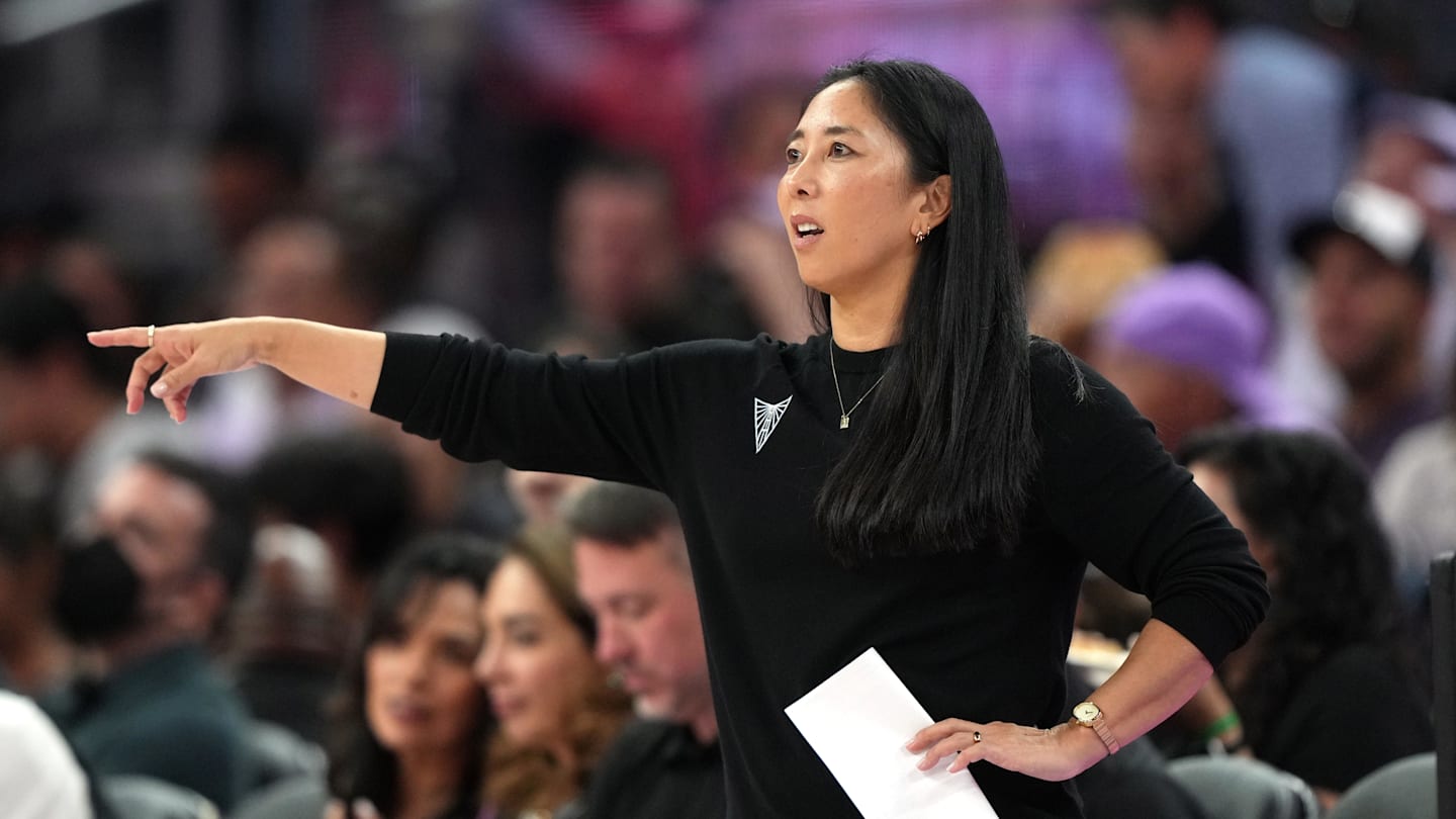 Valkyries Coach Natalie Nakase Wins Big Honor Ahead of WNBA Playoff