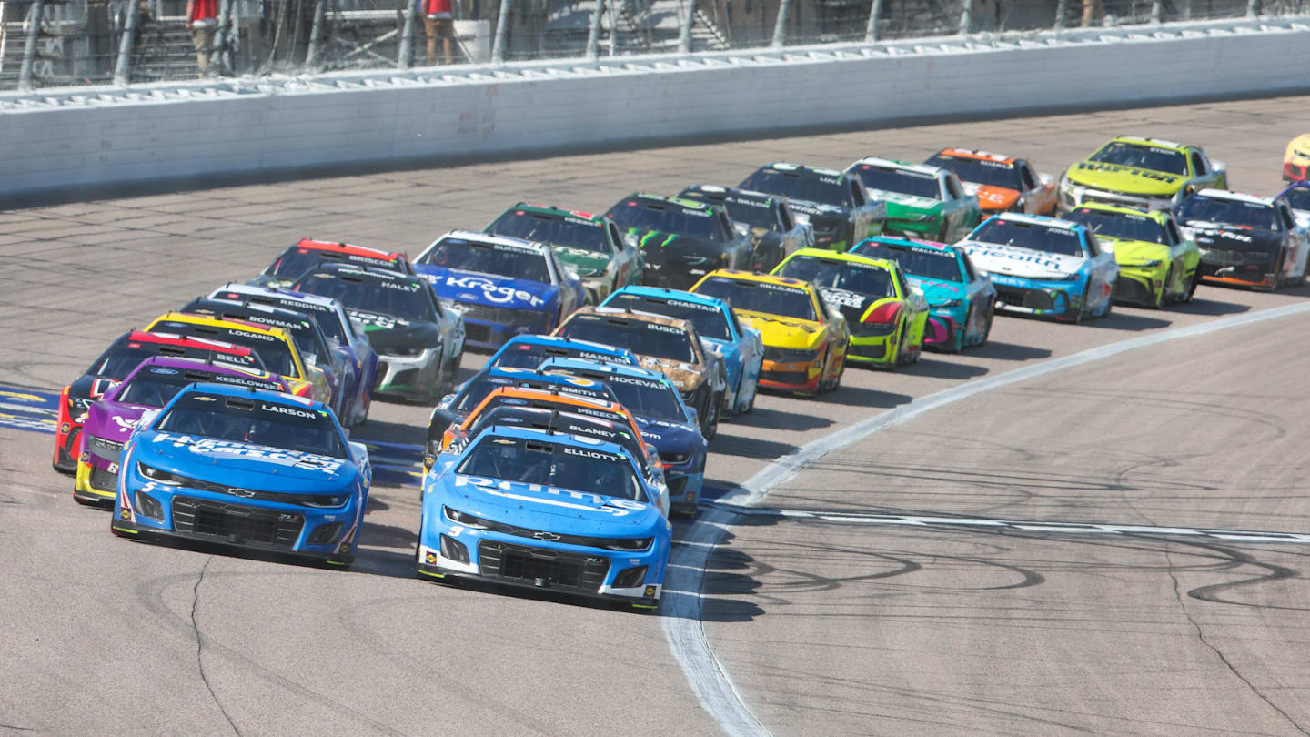 37 Cars on Entry List for NASCAR Cup Series Playoff Race at Kansas