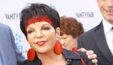 Liza Minnelli’s memoir goes to Hodder & Stoughton in 10-way auction 