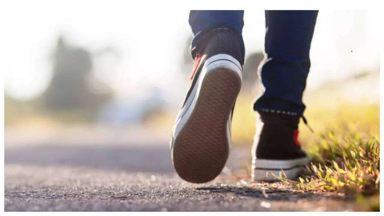 Harvard gastroenterologist recommends this Japanese walking technique which anyone can master in no time