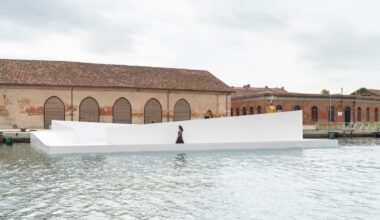 Carlo Ratti and Höweler + Yoon launch floating plaza in Venice | News