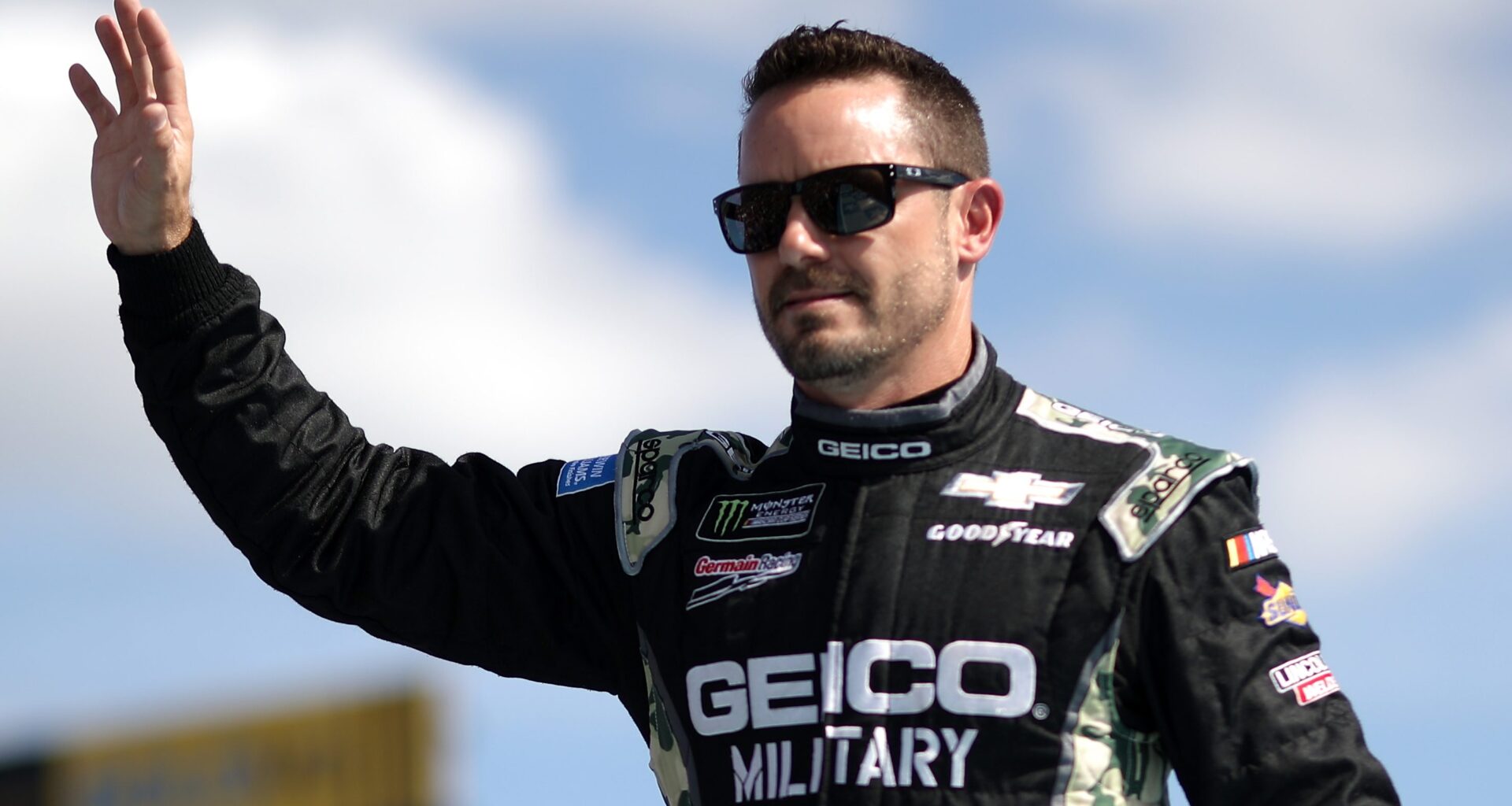 Casey Mears Signs Deal to Reach 600th NASCAR Start