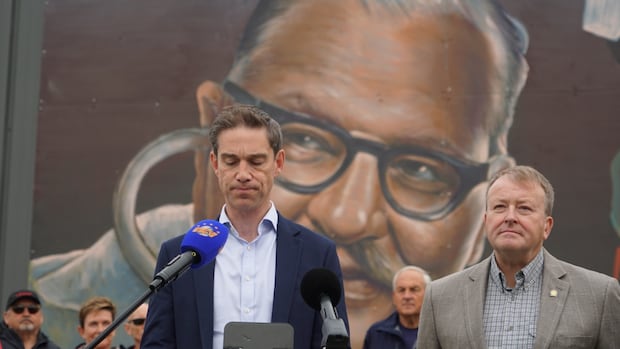 In central Newfoundland, Liberals and PCs make dueling uncosted health-care promises