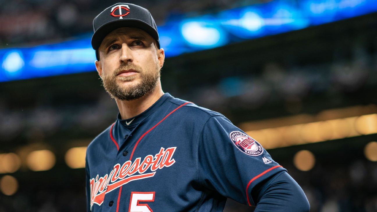 Twins fire manager Rocco Baldelli after 70-92 season