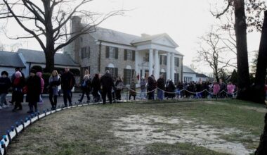 Missouri woman gets more than 4 years in prison for trying to sell off Elvis Presley’s Graceland