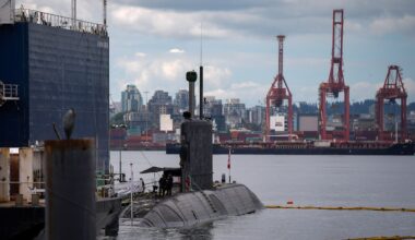 Canada weighing direct contract with foreign governments for sub purchase, head of navy says