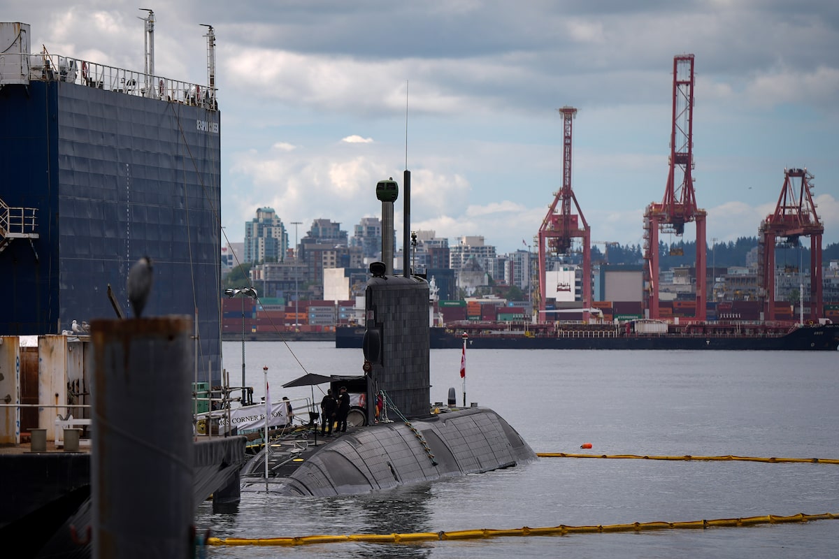 Canada weighing direct contract with foreign governments for sub purchase, head of navy says