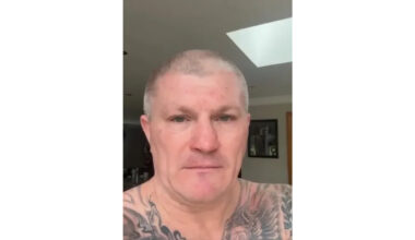 Video shows moment boxing legend Ricky Hatton tells bullied boy to "keep chin up" before his tragic death -