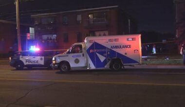 Male stabbed in North York, suspect at-large