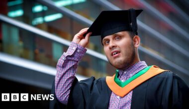 Blind man told GCSE computing would be too hard earns degree