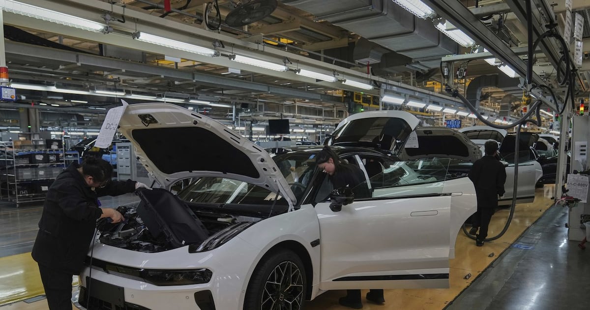 Dropping tariffs on Chinese electric vehicles would be a mistake, warns Kovrig - CTV News