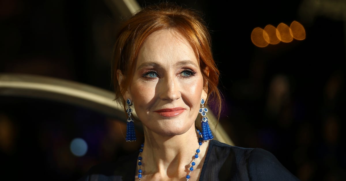 J.K. Rowling attacks ‘ignorant’ Harry Potter star Emma Watson - CTV News