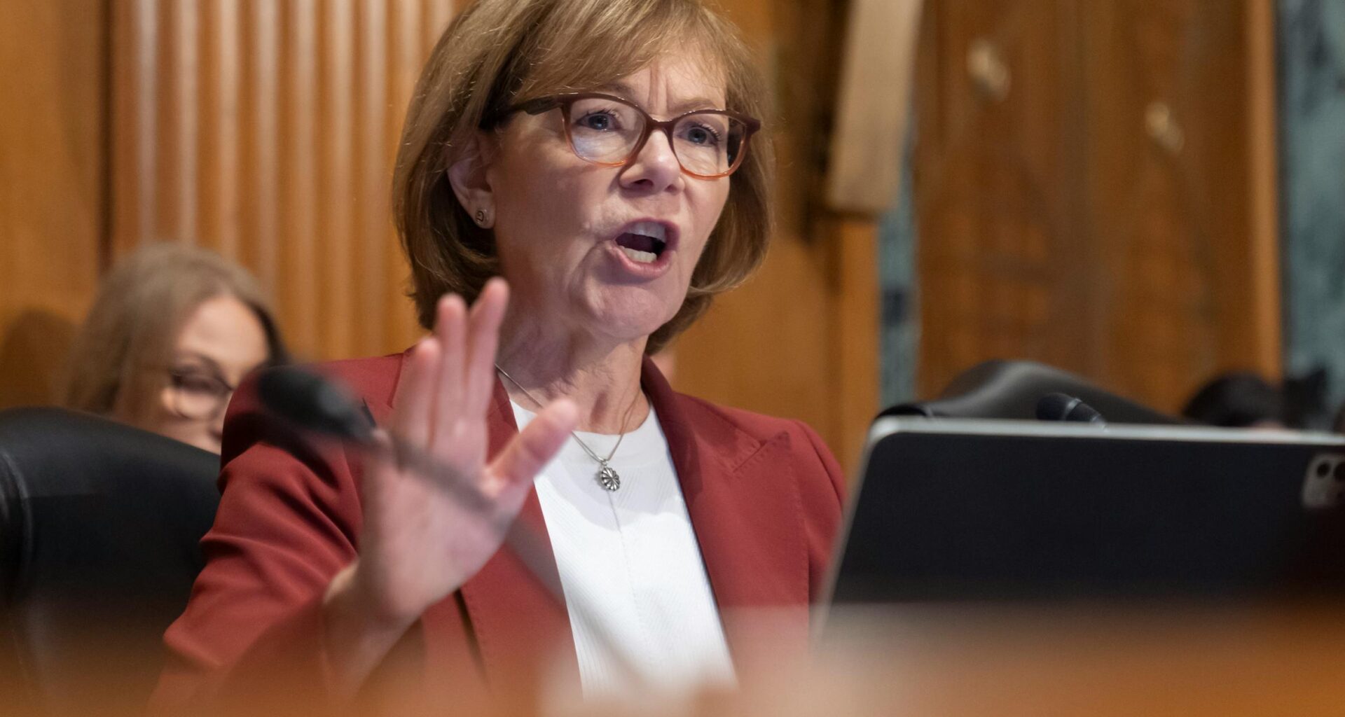 Tina Smith tells RFK Jr. to ‘just shut up’ over SSRI debate
