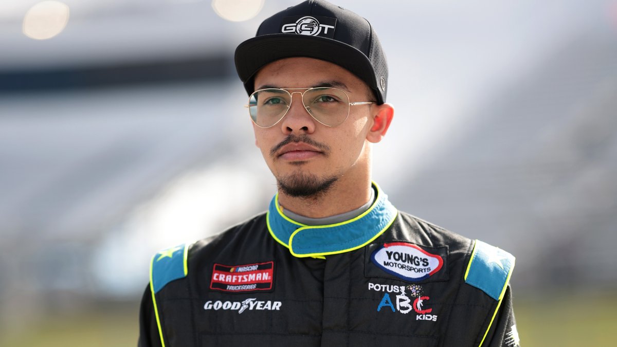 Driver Blake Lothian fell in love with NASCAR in NH. He’s back. – NBC Boston