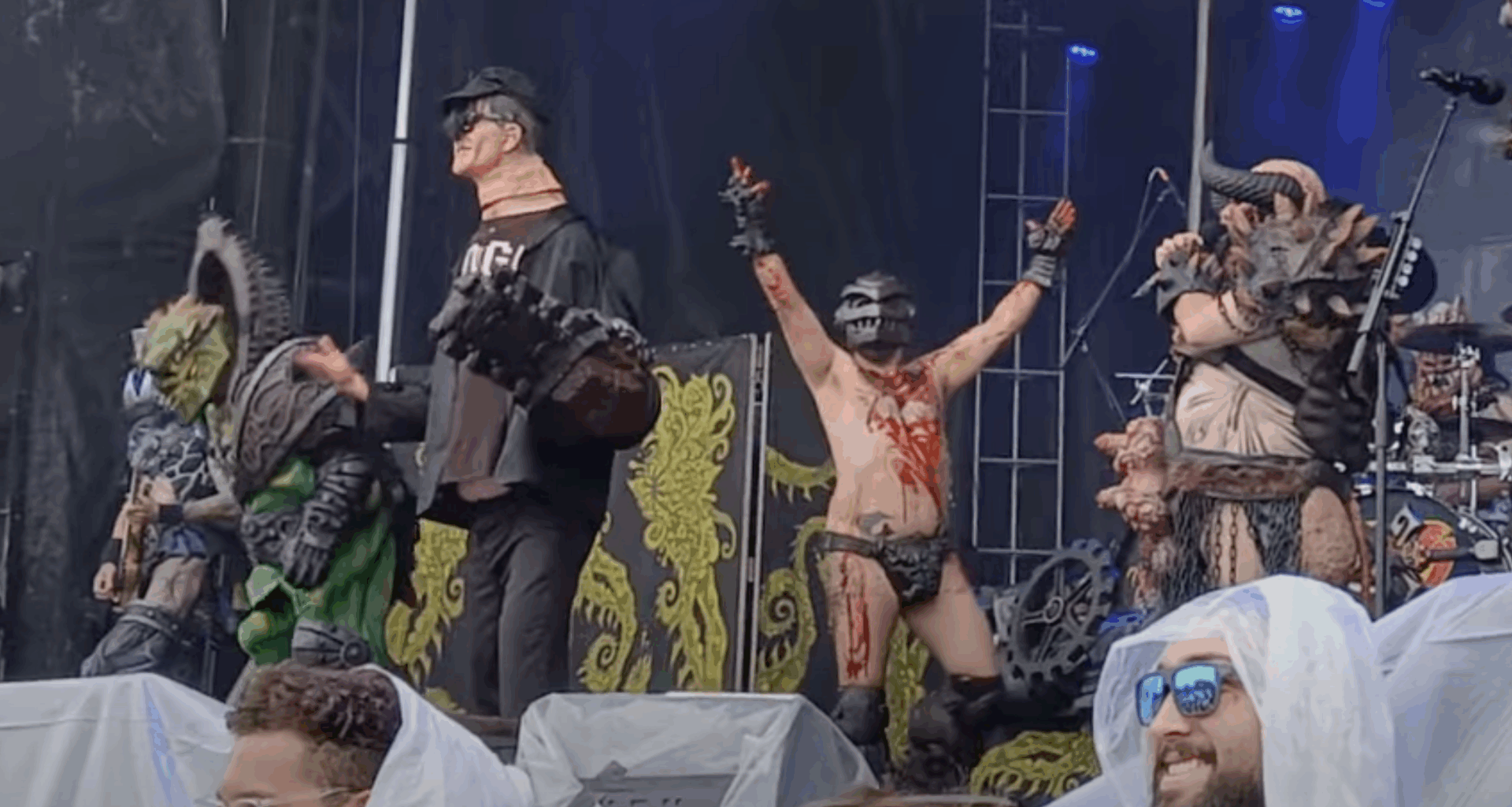 A photo of Gwar.