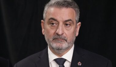 Ontarians skeptical of eliminating school board trustees: poll